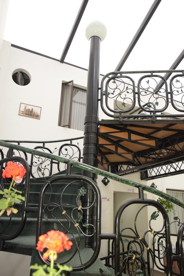 Hotel El Portico De Chiquinquira Exterior foto